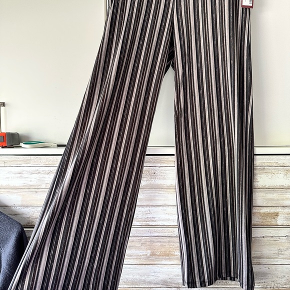 Scarlett Wide Leg Striped Pants - Black and White - Picture 2 of 9